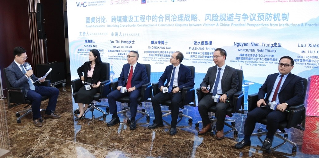, việc lựa chọn luật áp dụng, phân bổ trách nhiệm và thiết kế cơ chế xử lý bất đồng vì vậy cần được thực hiện ngay khi các bên xây dựng hợp đồng. , việc lựa chọn luật áp dụng, phân bổ trách nhiệm và thiết kế cơ chế xử lý bất đồng vì vậy cần được thực hiện ngay khi các bên xây dựng hợp đồng.