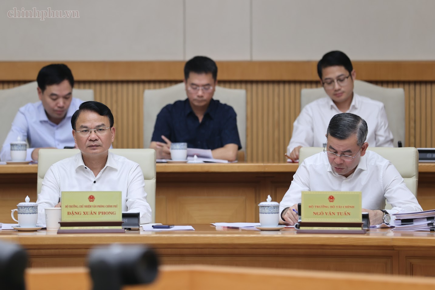 Thủ tướng: Tuyệt đối không để lợi ích cục bộ, lợi ích ngành, lợi ích nhóm chi phối chính sách Thủ tướng: Tuyệt đối không để lợi ích cục bộ, lợi ích ngành, lợi ích nhóm chi phối chính sách- Ảnh 8.