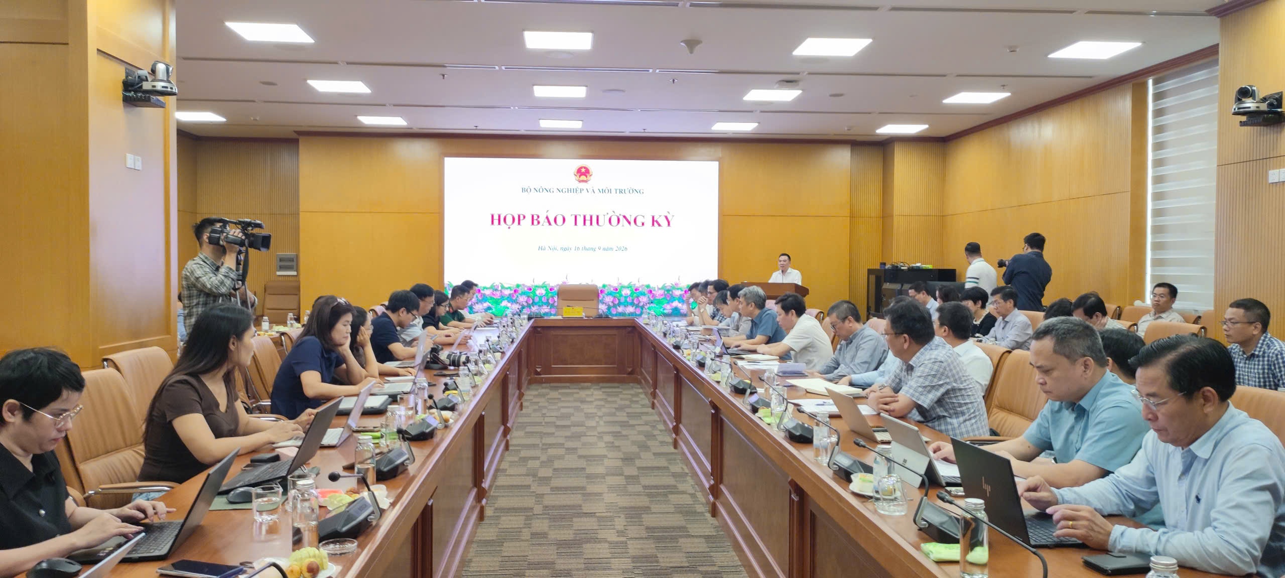 Xuất khẩu nông sản tăng tốc, kỳ vọng cán đích 74 tỷ USD