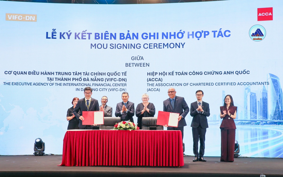 VIFC-DN và ACCA ký kết biên bản ghi nhớ hợp tác VIFC-DN và ACCA ký kết biên bản ghi nhớ hợp tác