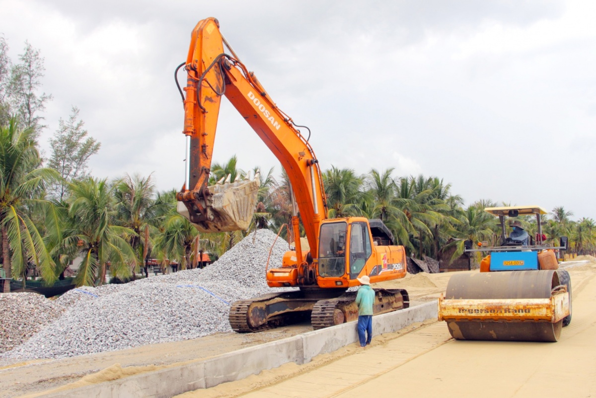 Hồi sinh bờ biển Hội An sau những mùa biển dữ Hồi sinh bờ biển Hội An sau những mùa biển dữ