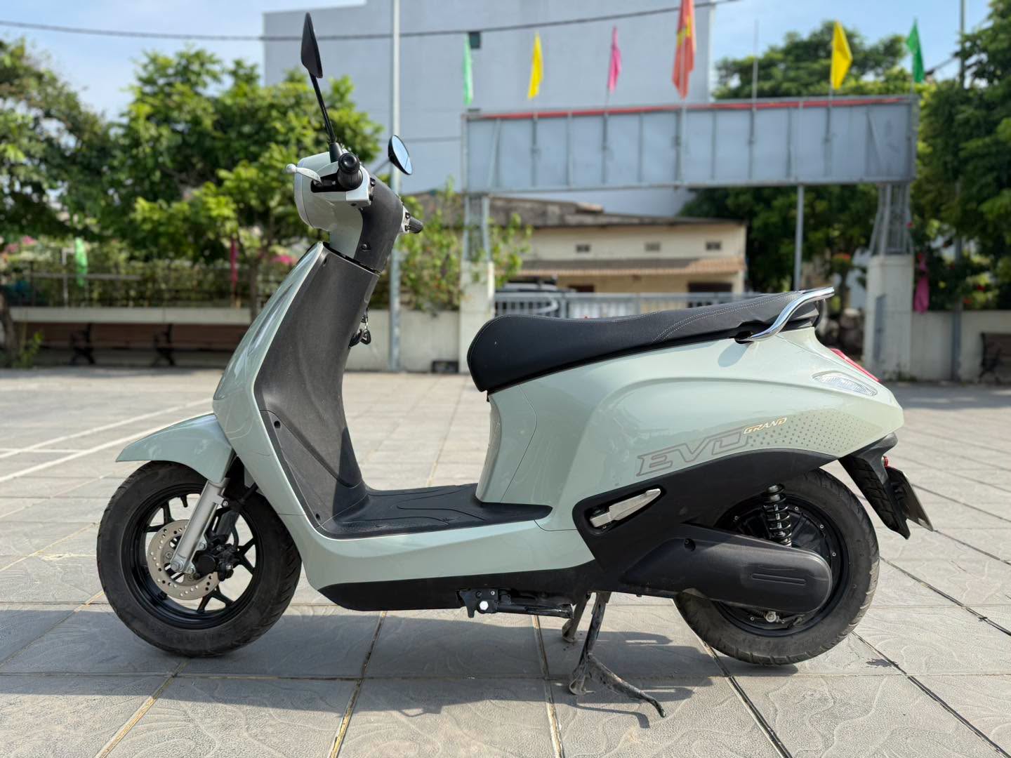 Loạt xe máy điện tại Việt Nam có thể đi hơn 150 km sau mỗi lần sạc