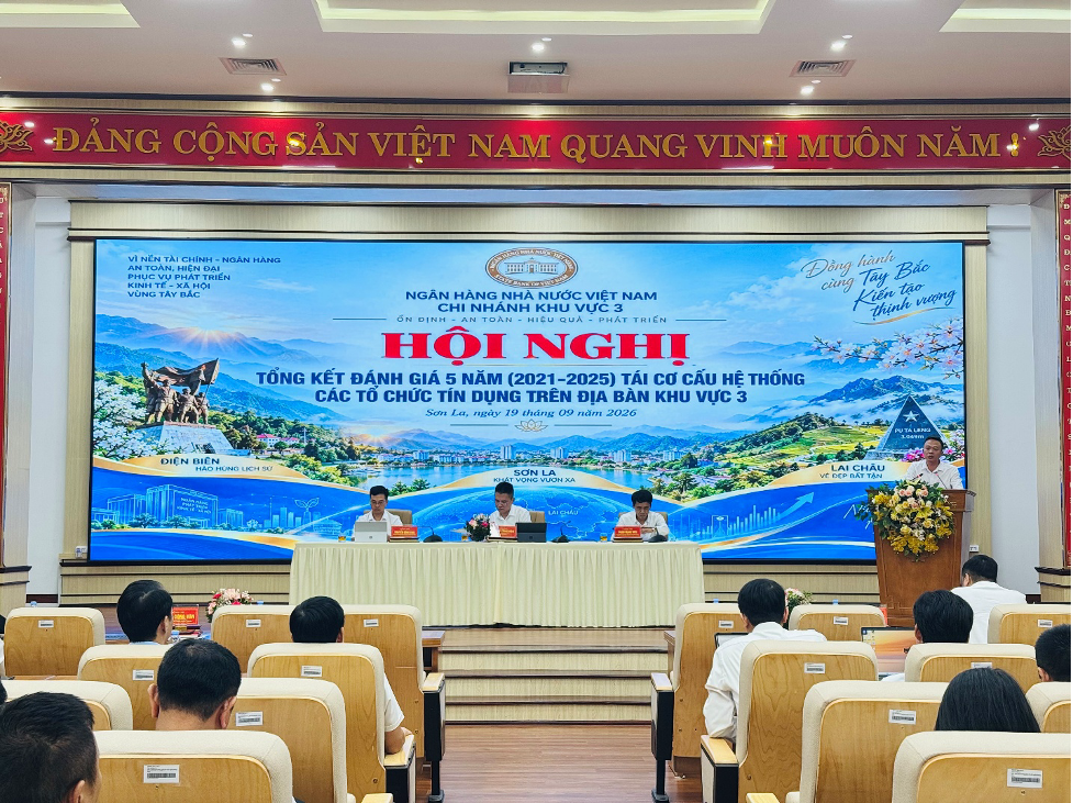Hội nghị Tổng kết đánh giá 5 năm tái cơ cấu hệ thống các tổ chức tín dụng trên địa bàn Khu vực 3 Hội nghị Tổng kết đánh giá 5 năm tái cơ cấu hệ thống các tổ chức tín dụng trên địa bàn Khu vực 3