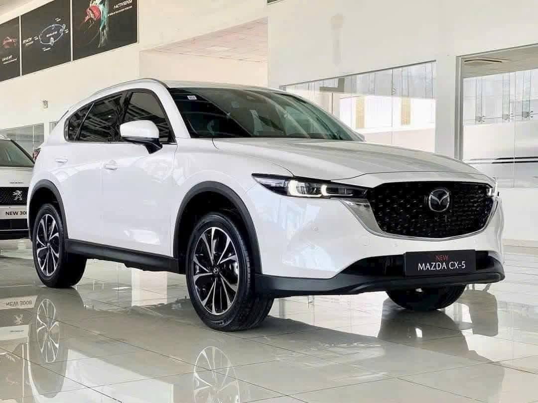 Mazda CX-5 giảm giá chỉ còn từ 659 triệu tại đại lý