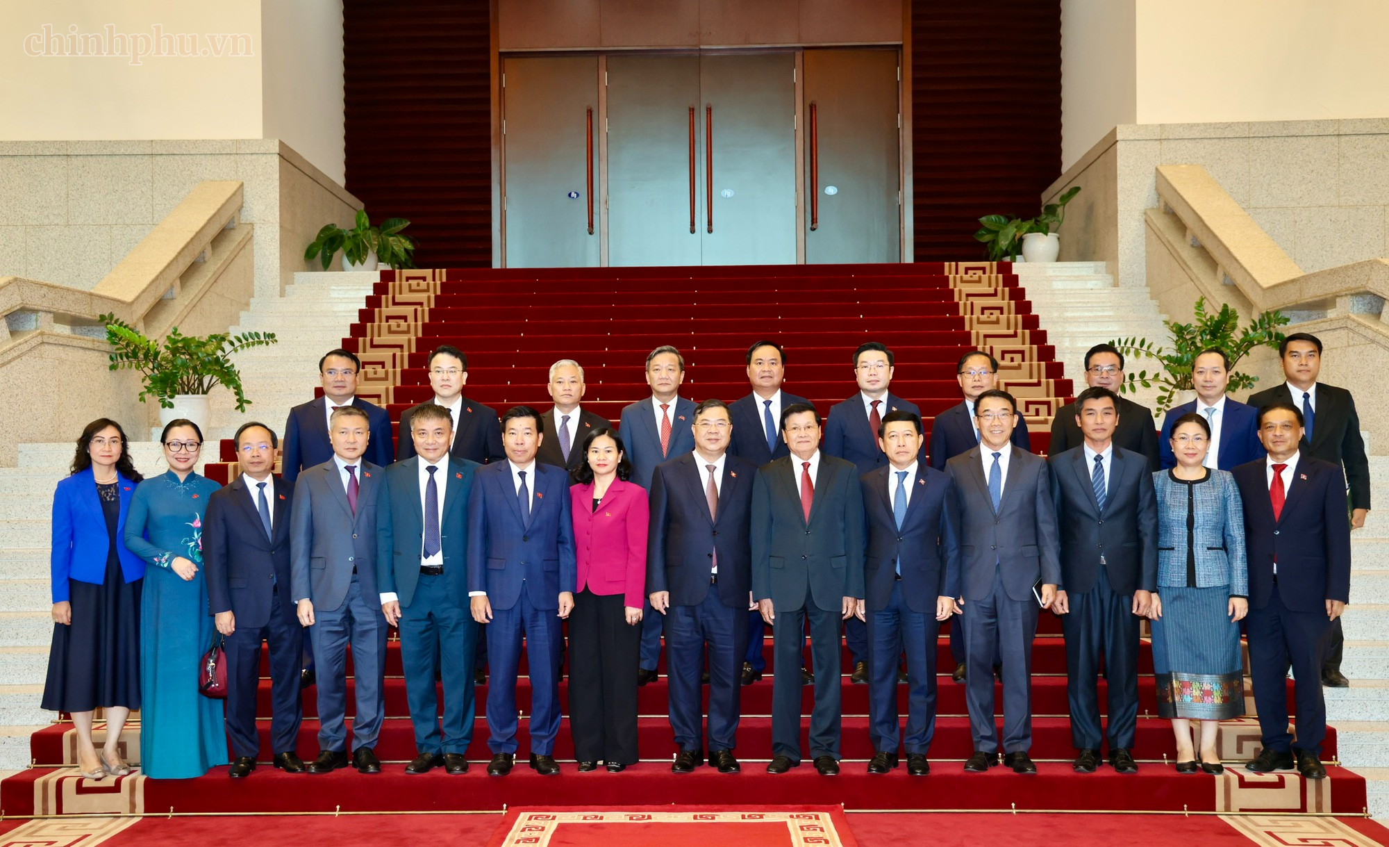 Phó Thủ tướng Thường trực Phạm Gia Túc chào xã giao Tổng Bí thư, Chủ tịch nước và Thủ tướng Lào- Ảnh 4.