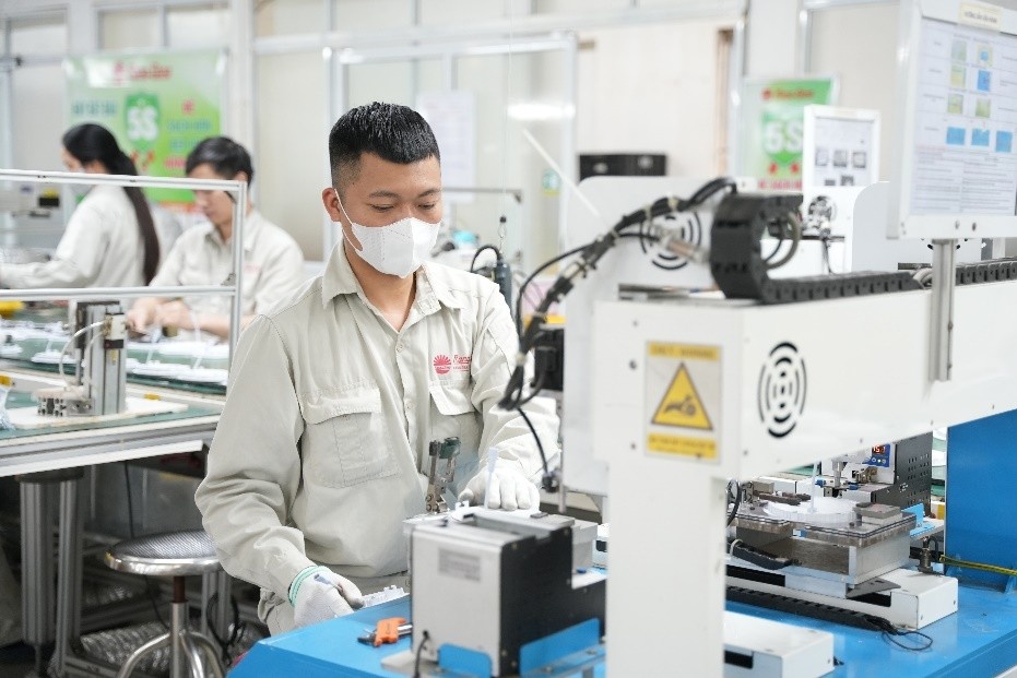 Phải đi từ kết nối đến đồng phát triển Phải đi từ kết nối đến đồng phát triển