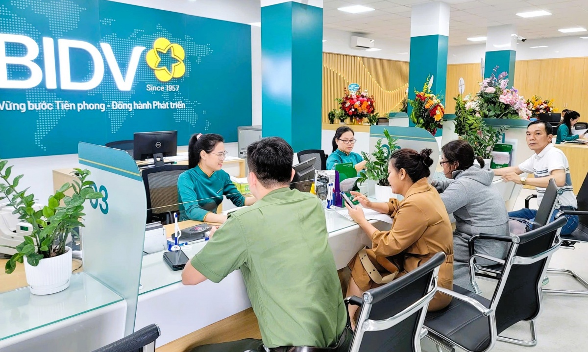 Ngành Ngân hàng đồng hành cùng nhịp tăng trưởng ở Nghệ An Ngành Ngân hàng đồng hành cùng nhịp tăng trưởng ở Nghệ An