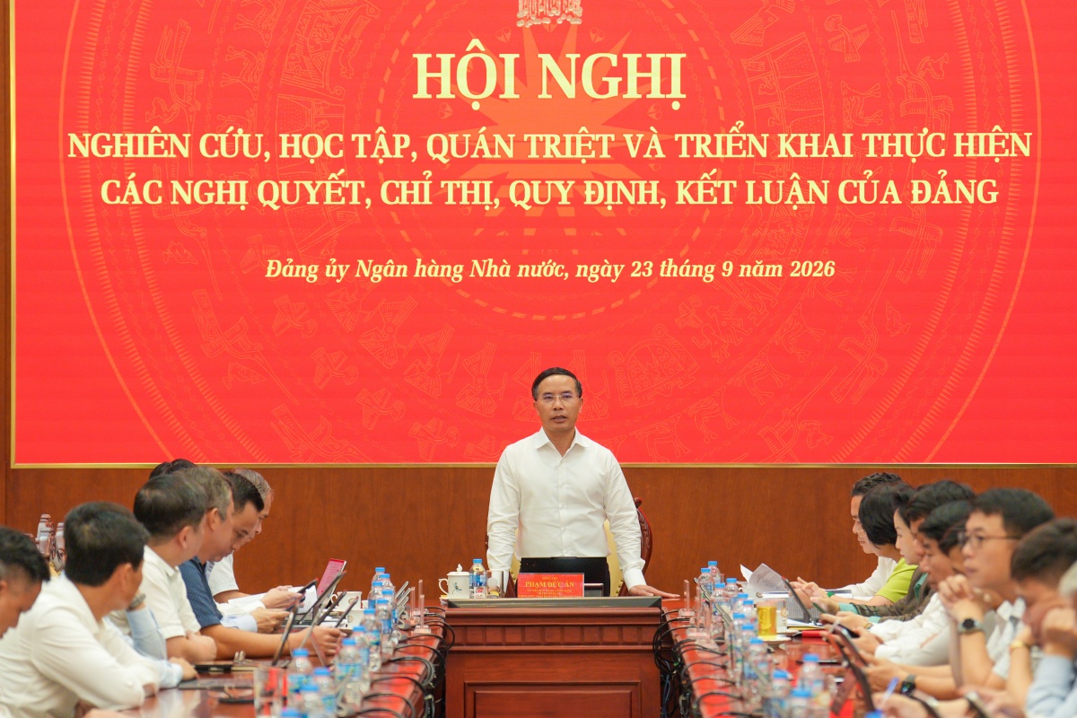 Đảng ủy NHNN quán triệt, cụ thể hóa các nghị quyết của Trung ương gắn với nhiệm vụ ngành Ngân hàng Đảng ủy NHNN quán triệt, cụ thể hóa các nghị quyết của Trung ương gắn với nhiệm vụ ngành Ngân hàng