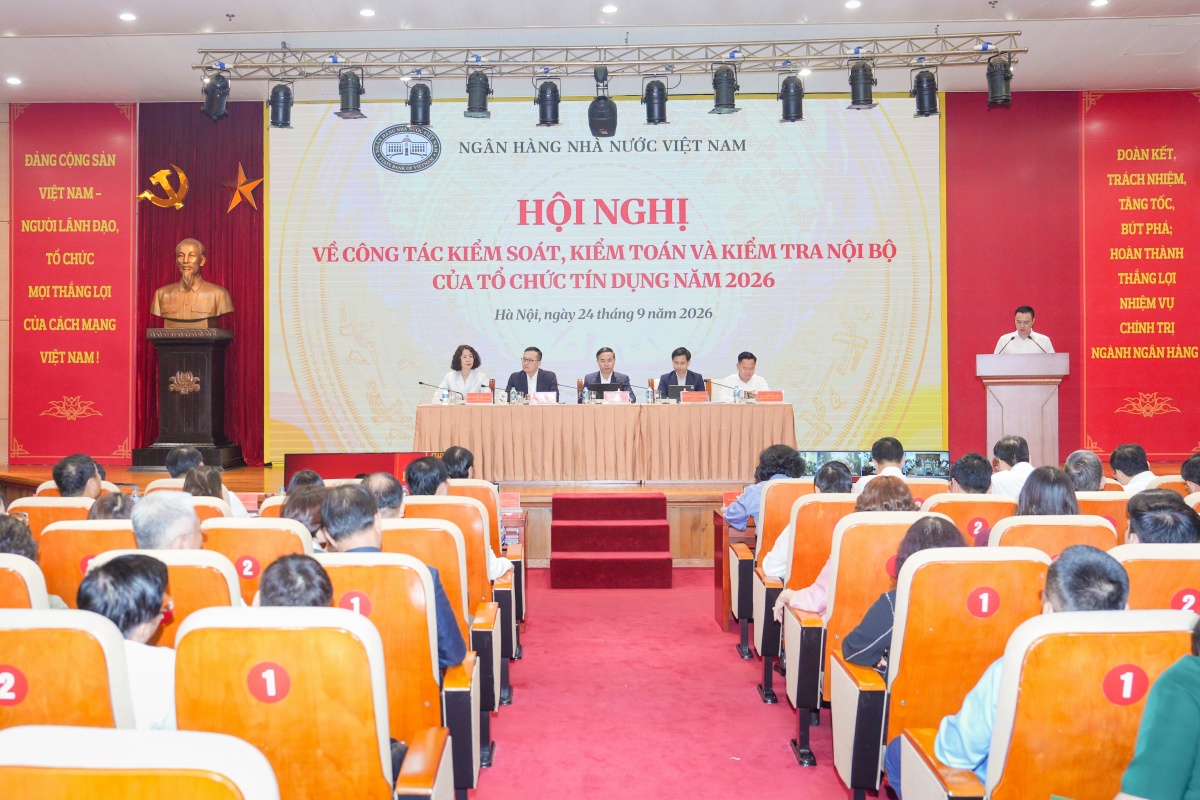 Củng cố 'lá chắn phòng thủ', bảo đảm an toàn, lành mạnh hệ thống tổ chức tín dụng Củng cố 'lá chắn phòng thủ', bảo đảm an toàn, lành mạnh hệ thống tổ chức tín dụng
