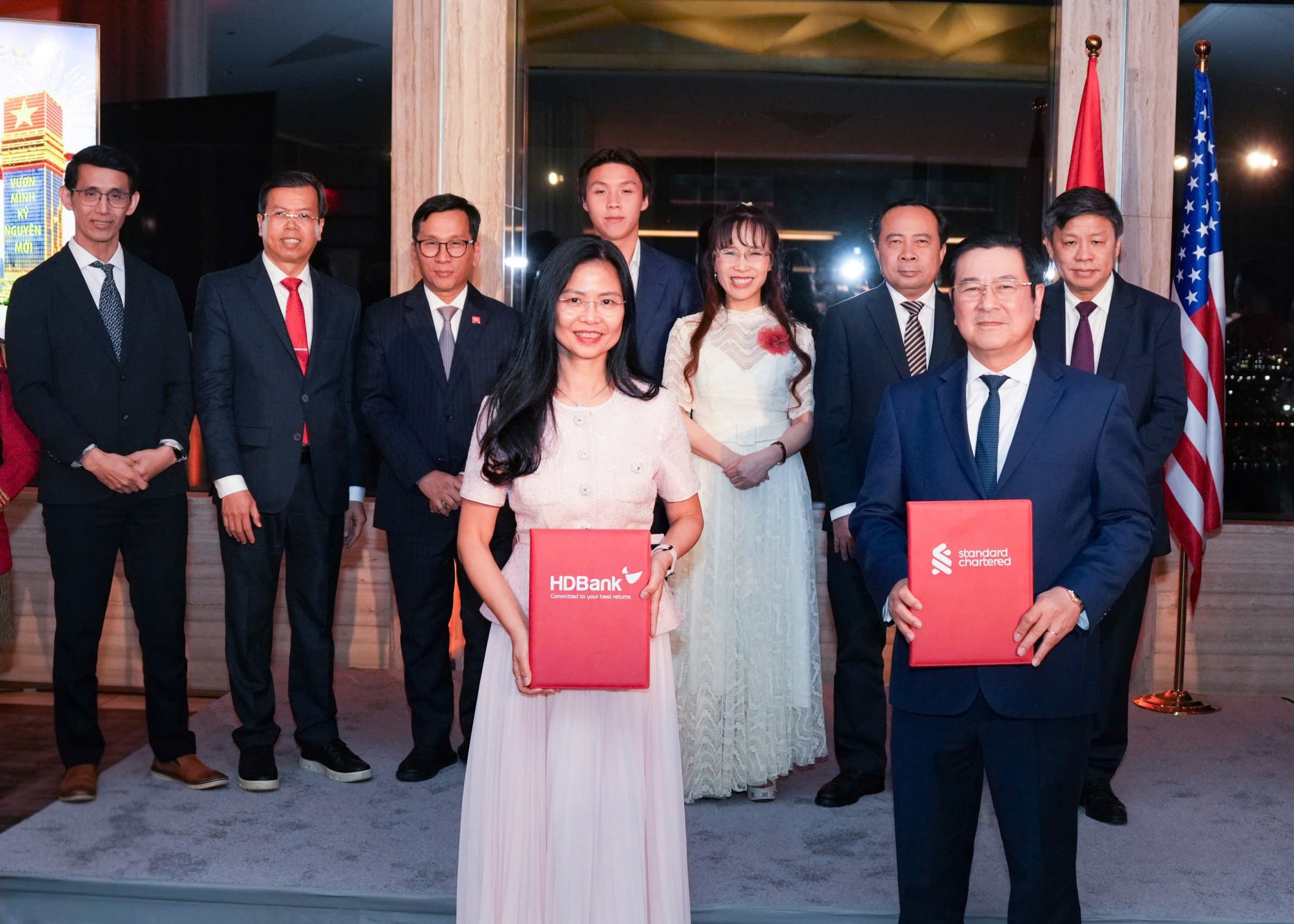 HDBank và Standard Chartered tăng cường hợp tác về các giải pháp huy động vốn tại thị trường nước ngoài