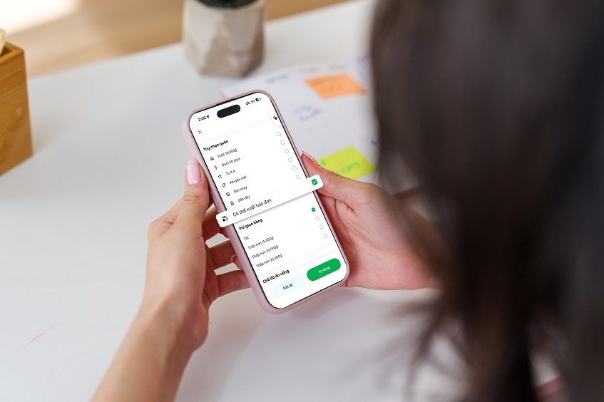 Người dùng có thể lựa chọn quán có xuất hoá đơn trên ứng dụng Grab Người dùng có thể lựa chọn quán có xuất hoá đơn trên ứng dụng Grab