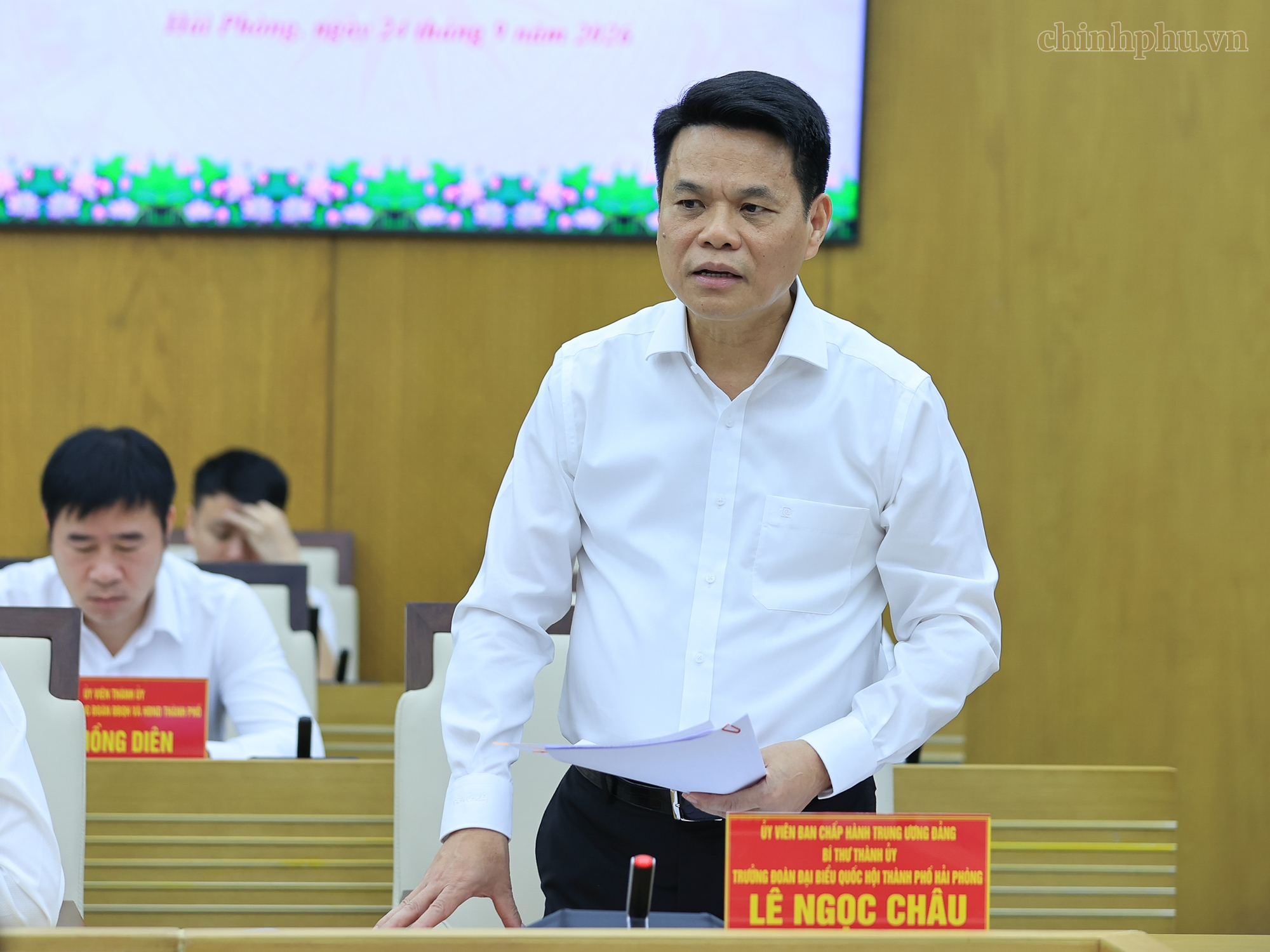 Thủ tướng: Đổi mới đánh giá cán bộ là khâu đột phá và chính sách với cán bộ cũng không thể cào bằng Thủ tướng: Đổi mới đánh giá cán bộ là khâu đột phá và chính sách với cán bộ cũng không thể cào bằng- Ảnh 4.