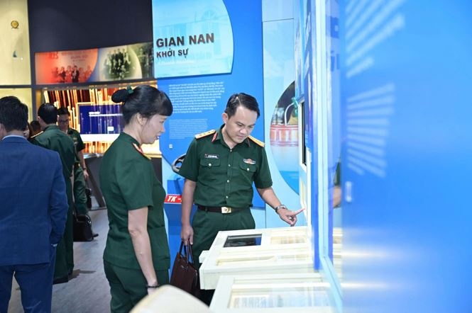 MB đón đoàn kiểm tra chuyên đề cải cách hành chính và chuyển đổi số của Bộ Quốc phòng MB đón đoàn kiểm tra chuyên đề cải cách hành chính và chuyển đổi số của Bộ Quốc phòng