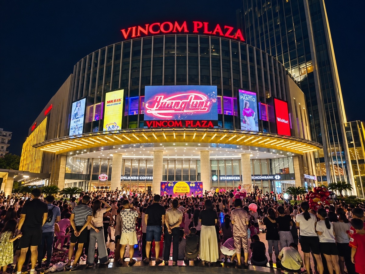 Vincom Moonifest: Lên đồ nhập hội, rước đèn đón may mùa Trung thu Vincom Moonifest: Lên đồ nhập hội, rước đèn đón may mùa Trung thu