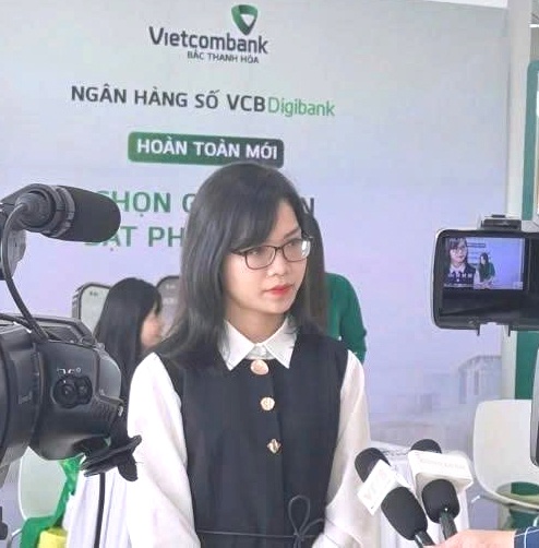bà Phạm Anh Vân - Phó Giám đốc Vietcombank Chi nhánh Bắc Thanh Hóa bà Phạm Anh Vân - Phó Giám đốc Vietcombank Chi nhánh Bắc Thanh Hóa
