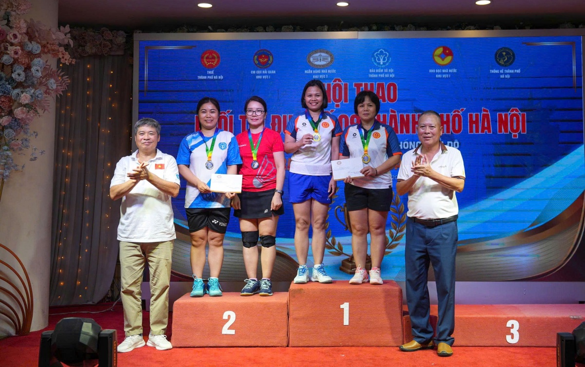 Hội thao Khối Thi đua số 9: Nhiệt huyết trên sân đấu, đồng lòng trong công việc Hội thao Khối Thi đua số 9: Nhiệt huyết trên sân đấu, đồng lòng trong công việc