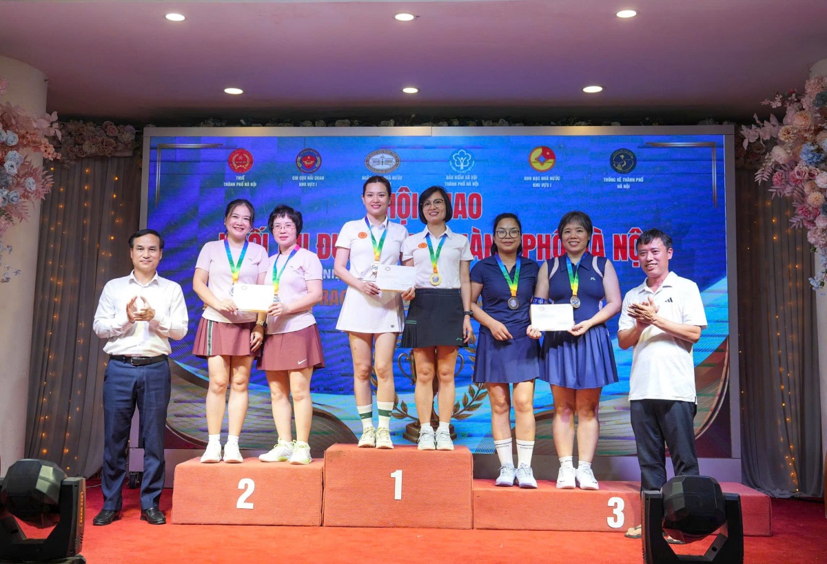 Hội thao Khối Thi đua số 9: Nhiệt huyết trên sân đấu, đồng lòng trong công việc Hội thao Khối Thi đua số 9: Nhiệt huyết trên sân đấu, đồng lòng trong công việc