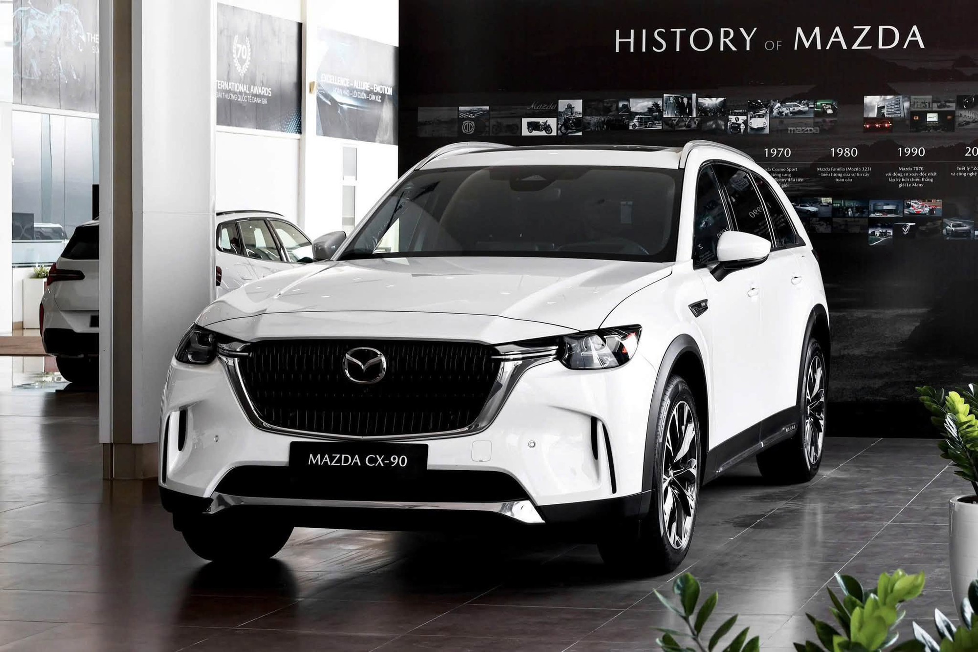Mazda CX-90 giảm giá hơn 80 triệu tại đại lý
