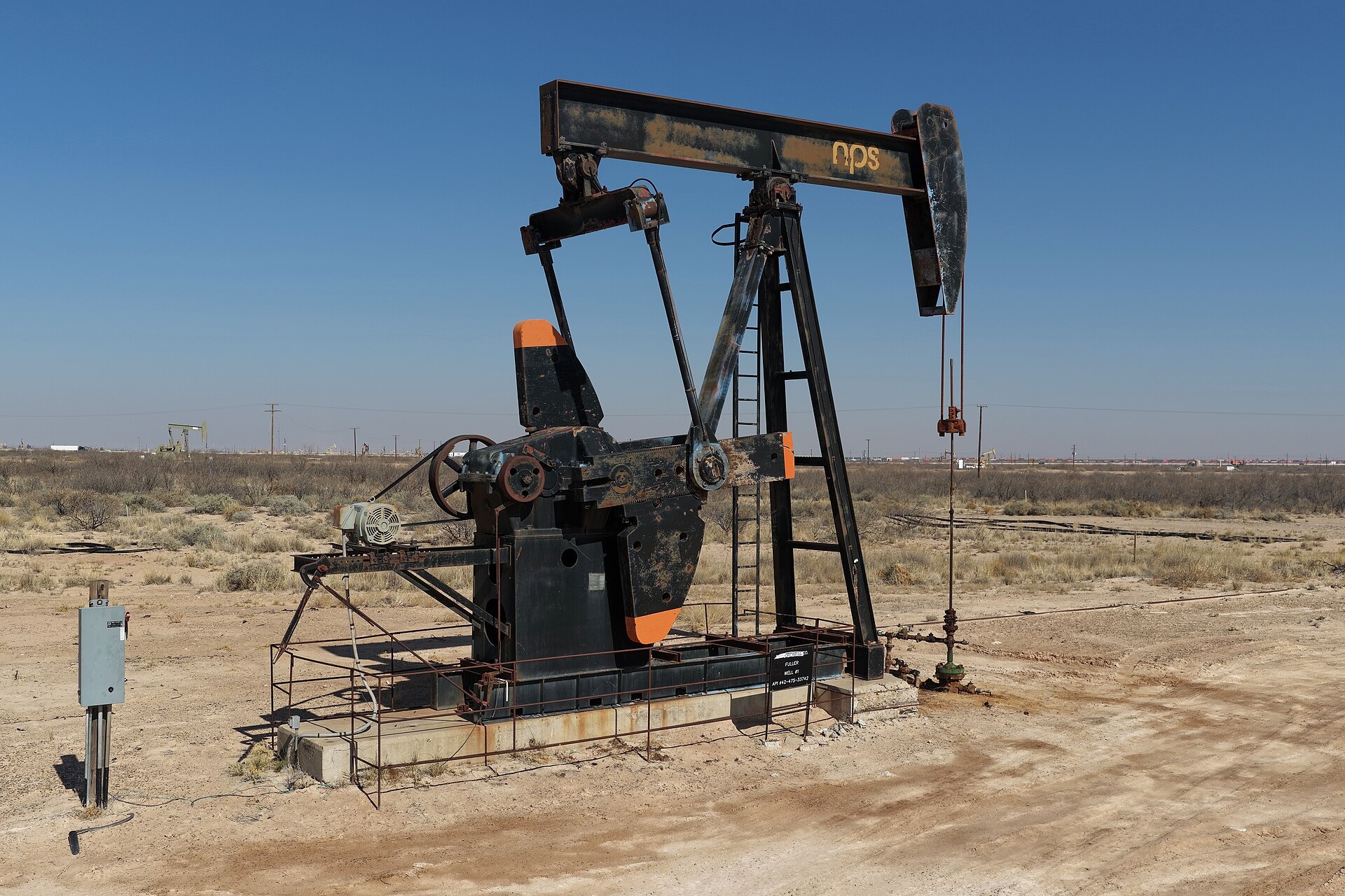 Giá Brent trở lại trên 106 USD: Thị trường định giá lại triển vọng mở Hormuz Giá Brent trở lại trên 106 USD: Thị trường định giá lại triển vọng mở Hormuz
