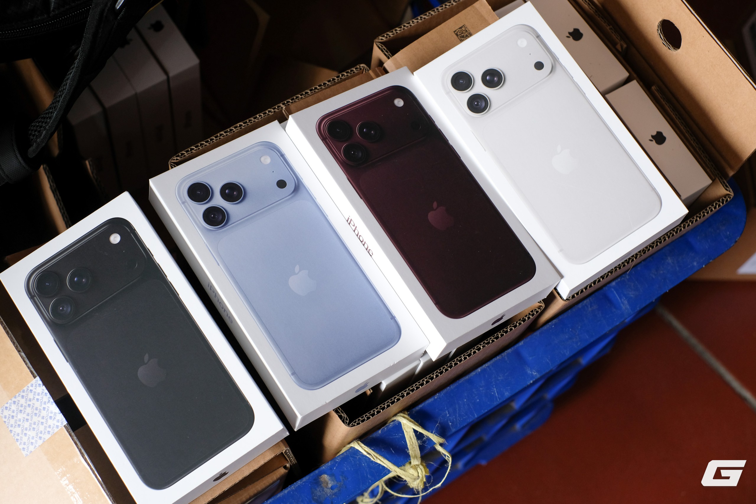 iPhone 18 sau hơn tuần mở bán: Pro Max 'cháy hàng', Pro nằm đầy kệ iPhone 18 sau hơn tuần mở bán: Pro Max 'cháy hàng', Pro nằm đầy kệ