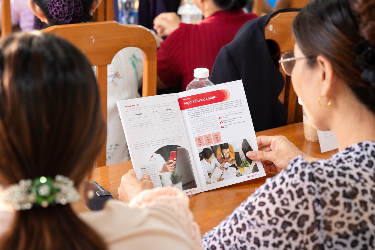 Thời gian qua, Home Credit đồng hành phổ cập kiến thức tài chính cho đa dạng đối tượng, đặc biệt là phụ nữ và trẻ em - Ảnh: HCVN Thời gian qua, Home Credit đồng hành phổ cập kiến thức tài chính cho đa dạng đối tượng, đặc biệt là phụ nữ và trẻ em - Ảnh: HCVN