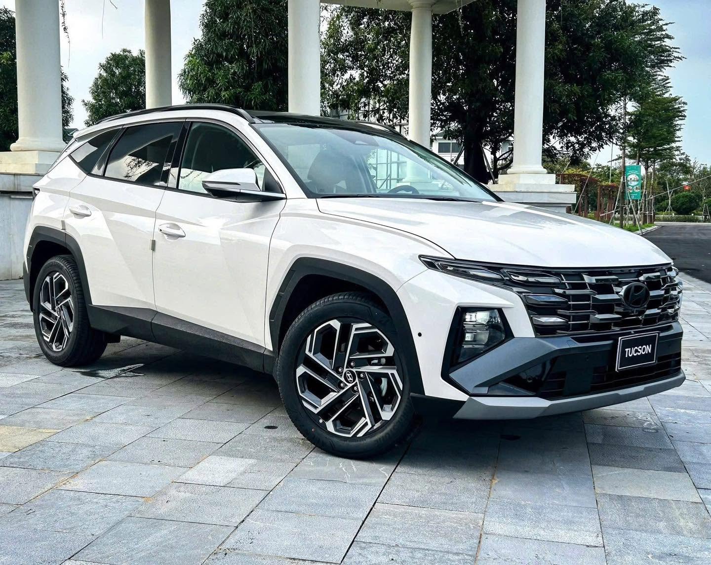 undefined Loạt SUV hạng C ‘đua nhau’ giảm giá