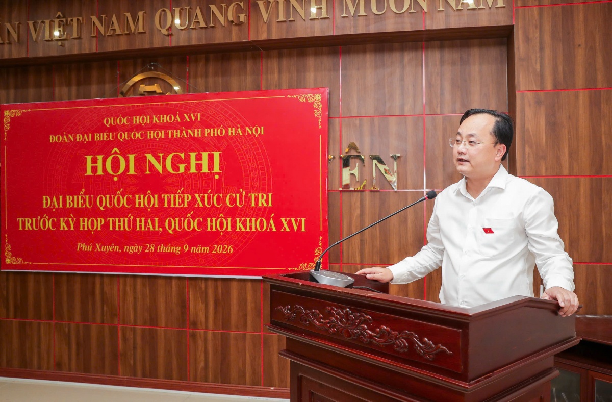 Đồng chí Tô Huy Vũ - Đại biểu Quốc hội khóa XVI, Bí thư Đảng ủy, Chủ tịch Hội đồng thành viên Agribank phát biểu tại Hội nghị Đồng chí Tô Huy Vũ - Đại biểu Quốc hội khóa XVI, Bí thư Đảng ủy, Chủ tịch Hội đồng thành viên Agribank phát biểu tại Hội nghị