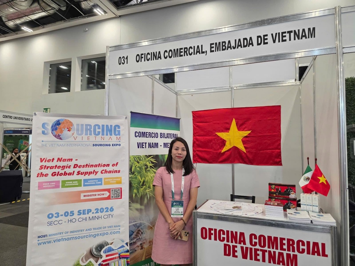 Thương vụ Việt Nam tại Mexico đã tham dự Hội chợ Expo ANTAD 2026 diễn ra tại thành phố Guadalajara, bang Jalisco, Mexico nhằm quảng bá hình ảnh quốc gia, thúc đẩy giao thương và giới thiệu tiềm năng hợp tác với doanh nghiệp Mexico. Thương vụ Việt Nam tại Mexico đã tham dự Hội chợ Expo ANTAD 2026 diễn ra tại thành phố Guadalajara, bang Jalisco, Mexico nhằm quảng bá hình ảnh quốc gia, thúc đẩy giao thương và giới thiệu tiềm năng hợp tác với doanh nghiệp Mexico.