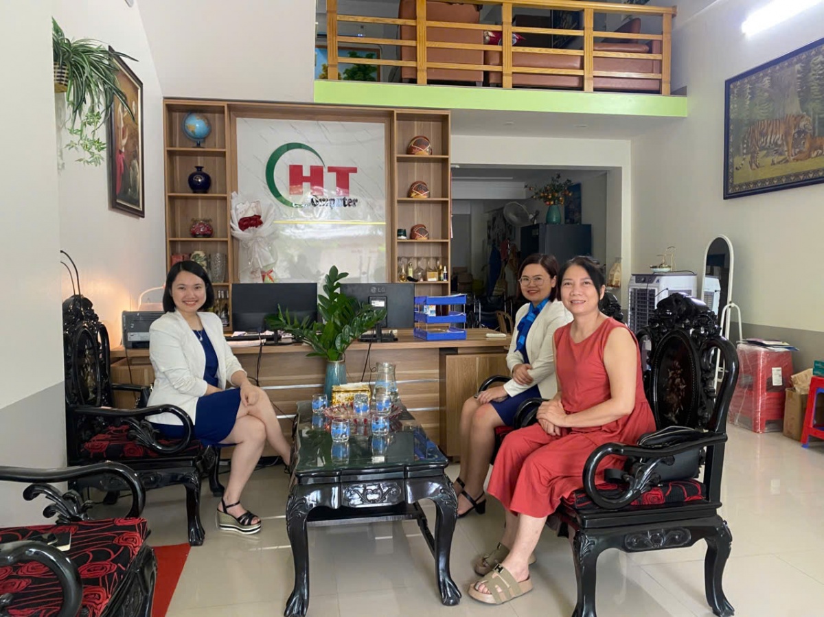 Nguyễn Thị Lâm, Giám đốc Công ty TNHH Hòa Thịnh, hiện công ty đang được NHTMCP Á Châu (ACB) Chi nhánh Thanh Hóa cấp hạn mức 4,7 tỷ đồng Nguyễn Thị Lâm, Giám đốc Công ty TNHH Hòa Thịnh, hiện công ty đang được NHTMCP Á Châu (ACB) Chi nhánh Thanh Hóa cấp hạn mức 4,7 tỷ đồng