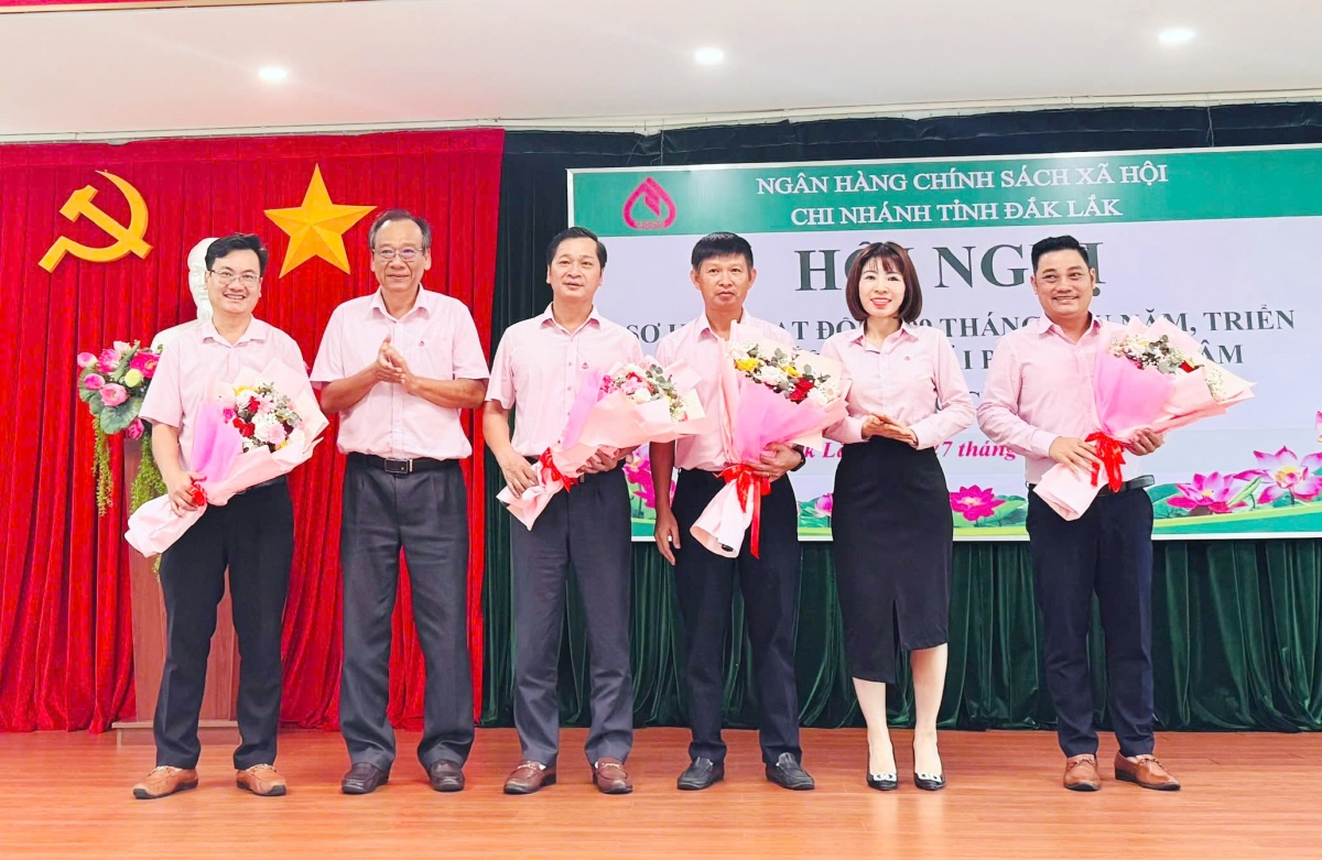 Tín dụng chính sách tiếp sức người nghèo vươn lên ổn định cuộc sống