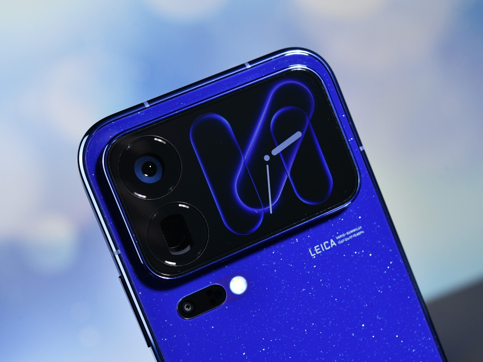 Xiaomi 18 Pro Max màu Xanh Ngân Hà: vật liệu đá sao cắt mỏng 0,11 mm - Ảnh 5.