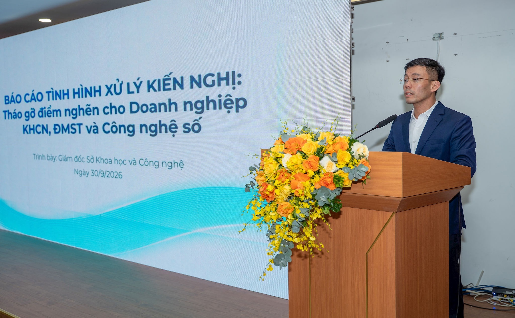 Giám đốc Sở Khoa học và Công nghệ Cù Ngọc Trang phát biểu tại hội nghị. Ảnh: Sở KHCN Giám đốc Sở Khoa học và Công nghệ Cù Ngọc Trang phát biểu tại hội nghị. Ảnh: Sở KHCN