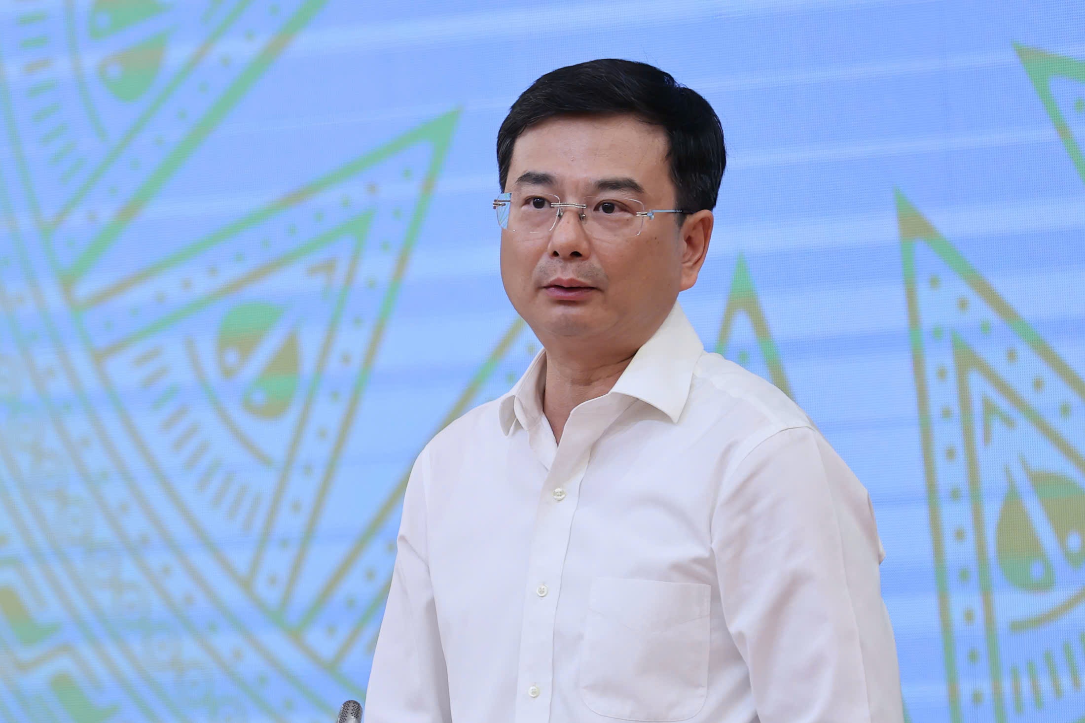 Phó Thống đốc Phạm Thanh Hà trả lời câu hỏi của báo chí tại Họp báo Chính phủ thường kỳ ngày 3/10. Ảnh – Nhật Bắc.
