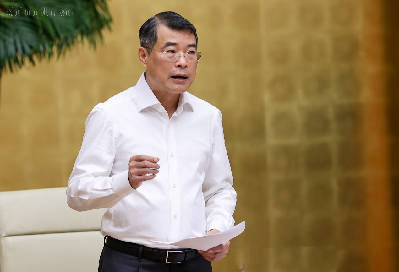 Thủ tướng nêu rõ, để đạt mục tiêu tăng trưởng hai con số thì quý IV tăng trưởng GDP phải ở mức trên 12,5%; đây là áp lực rất lớn, nhiệm vụ rất nặng nề đòi hỏi các bộ, ngành, địa phương phải quyết tâm và nỗ lực cao nhất - Ảnh: chinhphu.vn/Nhật Bắc
