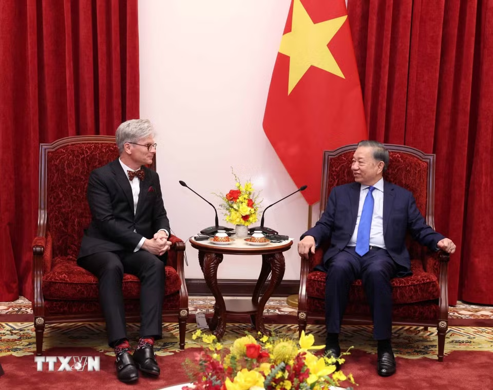 Tổng Bí thư, Chủ tịch nước Tô Lâm tiếp Đại sứ các nước trình Quốc thư