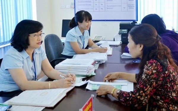 Nghị định số 381/2026/NĐ-CP: Cán bộ, công chức cấp xã được hưởng phụ cấp công vụ 55%