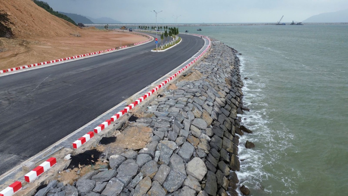 Đà Nẵng quán triệt tinh thần '6 rõ' cho mục tiêu tăng trưởng 2 con số Đà Nẵng quán triệt tinh thần '6 rõ' cho mục tiêu tăng trưởng 2 con số