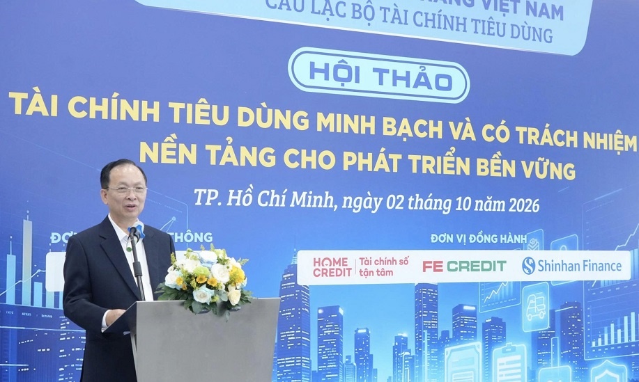 TS. Đào Minh Tú, Phó Chủ tịch kiêm Tổng Thư ký Hiệp hội Ngân hàng Việt Nam phát biểu khai mạc. Ảnh: Ban tổ chức.