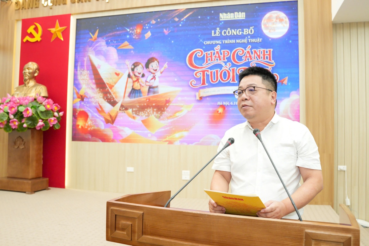 undefined NSND Xuân Bắc, Tự Long giao lưu với khán giả nhỏ tuổi trong ‘Chắp cánh tuổi thơ’