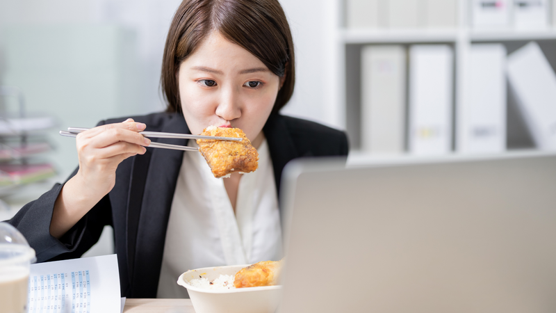 Vì sao dân văn phòng dễ gặp vấn đề về tiêu hóa? Vì sao dân văn phòng dễ gặp vấn đề về tiêu hóa?