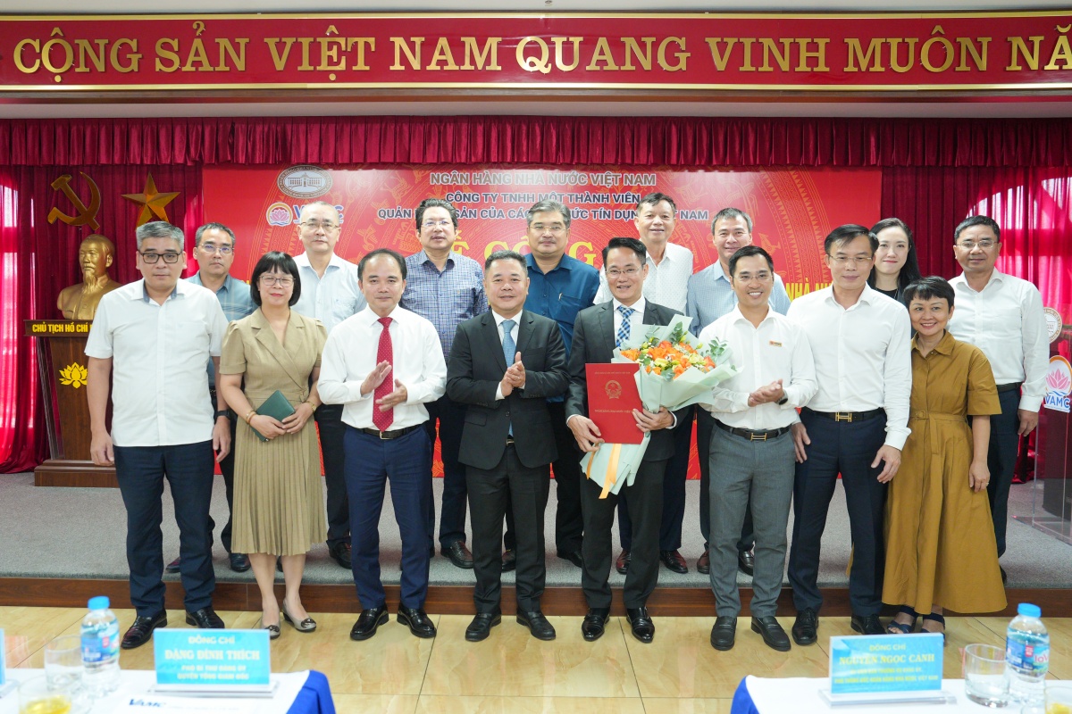 Bổ nhiệm ông An Việt Anh giữ chức Phó Tổng Giám đốc VAMC