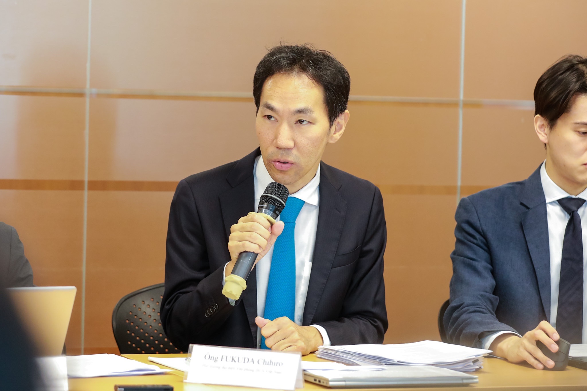 Ông Fukuda Chihiro - Phó Trưởng đại diện JICA tại Việt Nam phụ trách các dự án vốn vay. Ảnh: Việt Cường. Ông Fukuda Chihiro - Phó Trưởng đại diện JICA tại Việt Nam phụ trách các dự án vốn vay. Ảnh: Việt Cường.