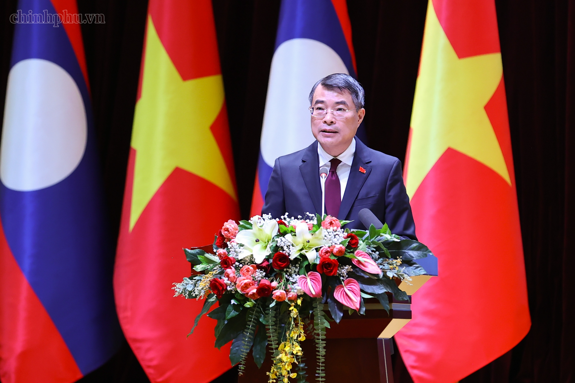 Hai Thủ tướng dự Hội nghị xúc tiến đầu tư Việt Nam-Lào: 'Gắn kết chiến lược' trong lĩnh vực kinh tế- Ảnh 3.