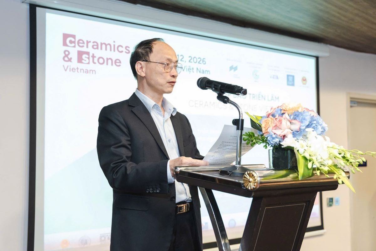 Ông Lê Văn Kế, Phó vụ trưởng Vụ Khoa học công nghệ và Vật liệu xây dựng (Bộ Xây dựng) phát biểu Ông Lê Văn Kế, Phó vụ trưởng Vụ Khoa học công nghệ và Vật liệu xây dựng (Bộ Xây dựng) phát biểu