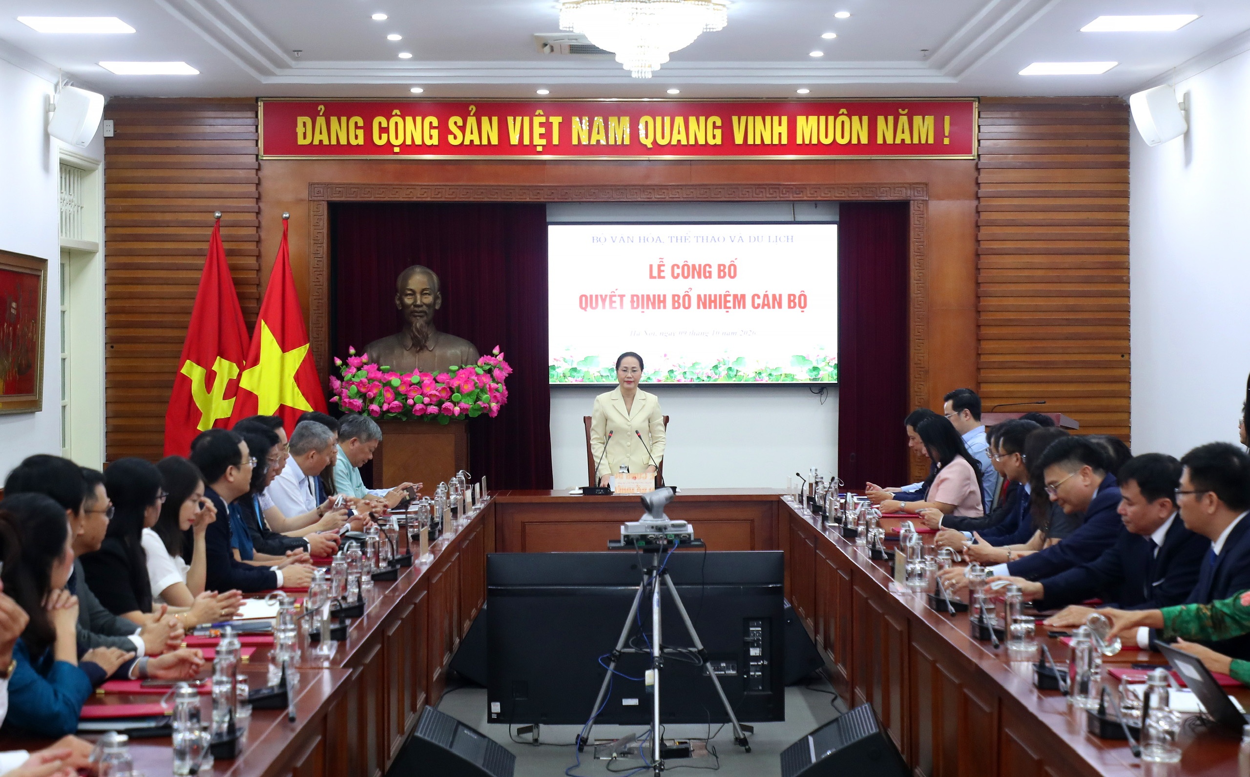 Bộ Văn hóa, Thể thao và Du lịch điều động, bổ nhiệm 24 Cục trưởng, Phó Cục trưởng