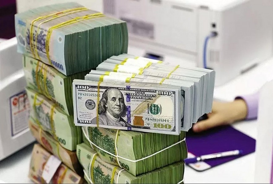 Tỷ giá ổn định trước sức ép đa chiều