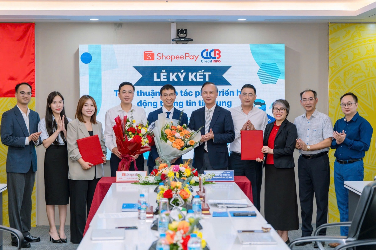 CIC ký thỏa thuận hợp tác với ShopeePay, mở rộng kênh cung cấp dịch vụ thông tin tín dụng trên môi trường số CIC ký thỏa thuận hợp tác với ShopeePay, mở rộng kênh cung cấp dịch vụ thông tin tín dụng trên môi trường số