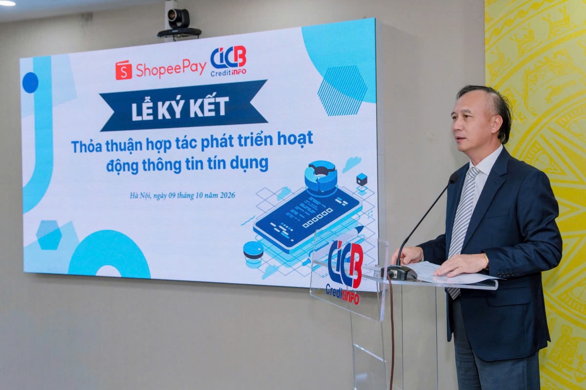Ông Cao Văn Bình, Chủ tịch Hội đồng quản lý kiêm Tổng Giám đốc CIC phát biểu tại buổi lễ Ông Cao Văn Bình, Chủ tịch Hội đồng quản lý kiêm Tổng Giám đốc CIC phát biểu tại buổi lễ