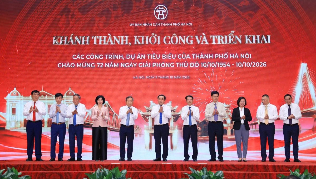 Các đại biểu thực hiện nghi thức khởi công, khánh thành các dự án tiêu biểu của TP Hà Nội. Ảnh: Sun Group. Các đại biểu thực hiện nghi thức khởi công, khánh thành các dự án tiêu biểu của TP Hà Nội. Ảnh: Sun Group.