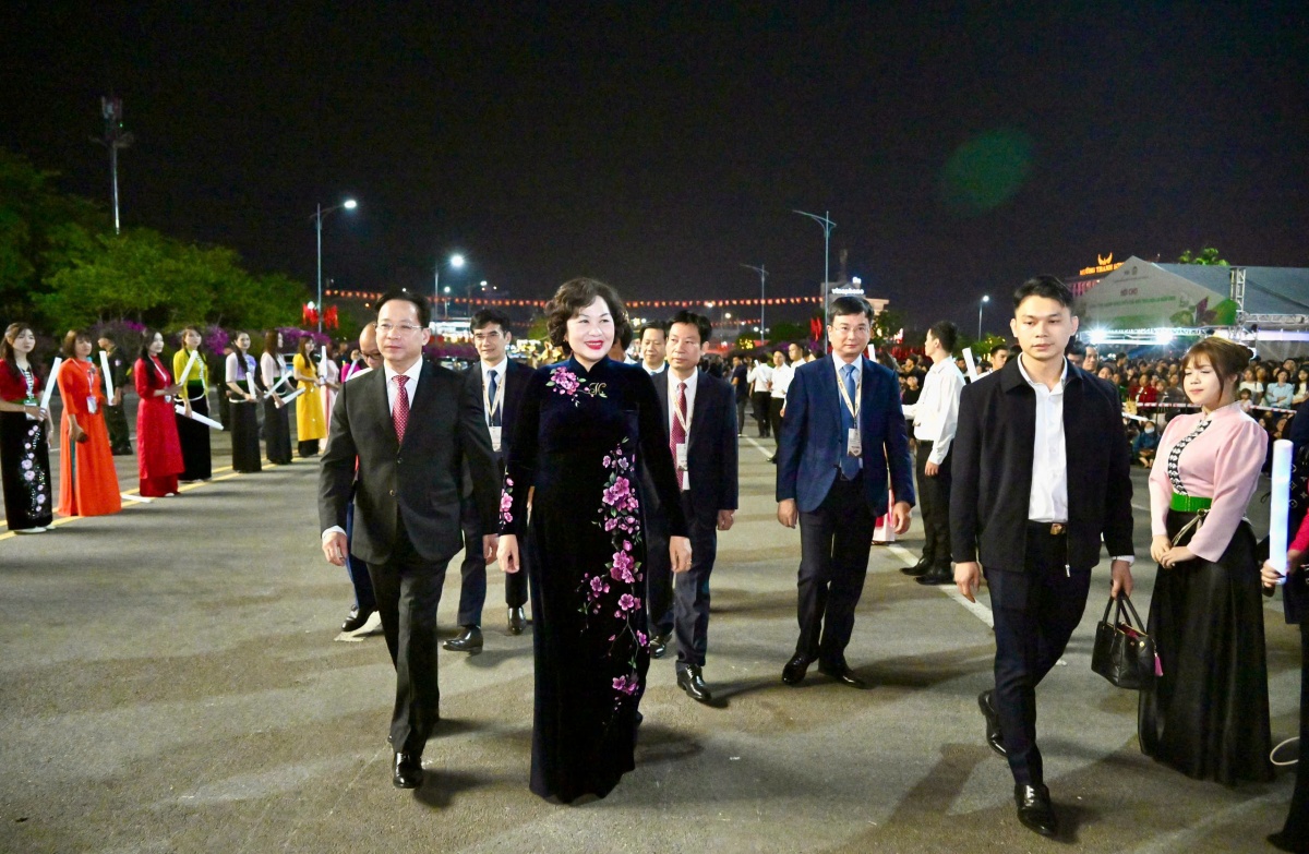 Khai mạc Lễ hội Cà phê Sơn La 2026: Kết nối Nhà nước - doanh nghiệp - nhà khoa học - người nông dân - thị trường Khai mạc Lễ hội Cà phê Sơn La 2026: Kết nối Nhà nước - doanh nghiệp - nhà khoa học - người nông dân - thị trường